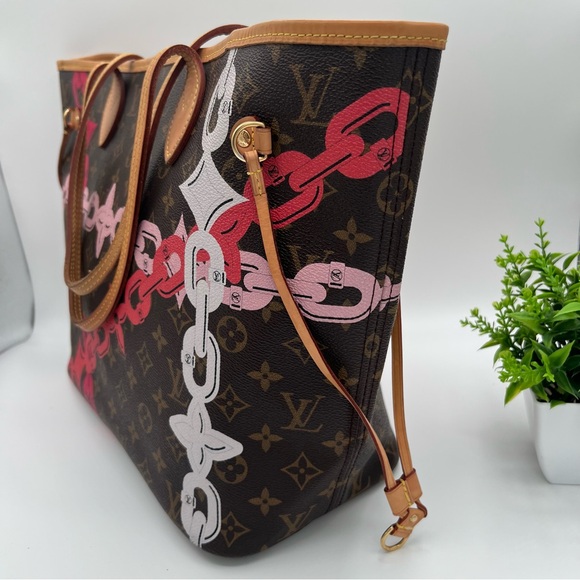 Louis Vuitton Limited Edition Neverfull MM ❤️ - Picture 10 of 16